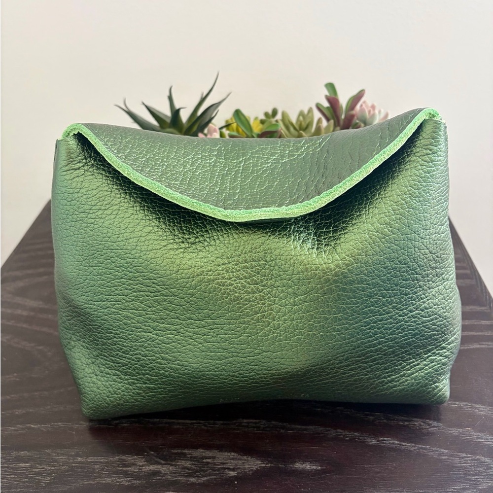 ❇️ Metallic Greench Snappy Flappy Pouch - Portland Leather